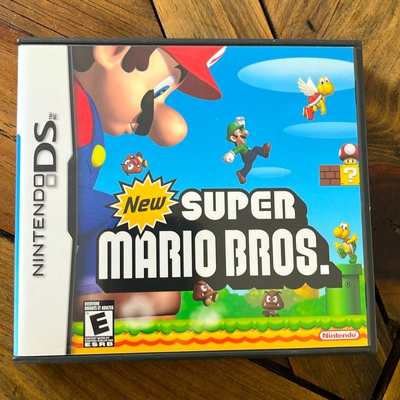 Nintendo DS Super Mario Bros - Picture 1 of 4